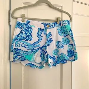 Lilly Pulitzer blue and white Buttercup shorts